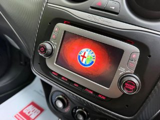 /photos/12318/89dc1736-7dc9-46d1-8129-466a3d5e68d3_i320x240.jpg